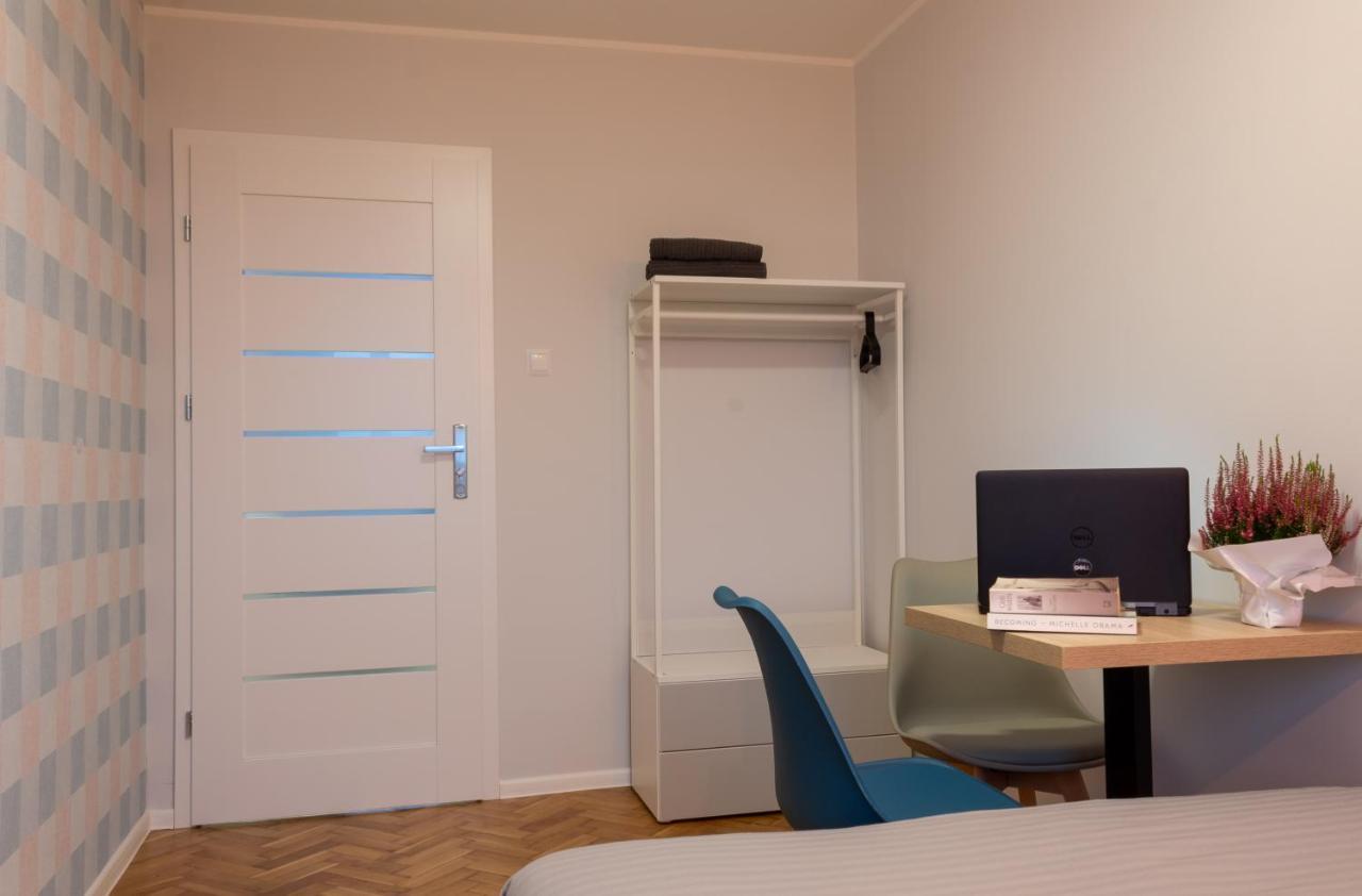 Initium Rooms - Pokoje Na Wynajem - Obroncow Wybrzeza 4D Danzig Exterior foto
